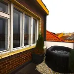 Waterfront River Side Roof Top Apartment - Terrace With City View